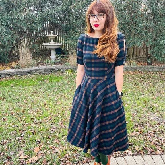 Royal Monk Plaid Dress - Picture 5 of 5